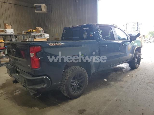 Photo 3 of 2022 CHEVROLET SILVERADO K1500 LT TRAIL BOSS (VIN 3GCUDFED3NG613754)