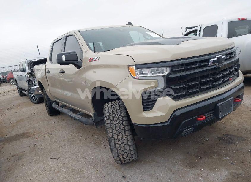 2022 Chevrolet Silverado 1500 4WD SHORT BED LT TRAIL BOSS (VIN 3GCUDFED4NG518510) main photo