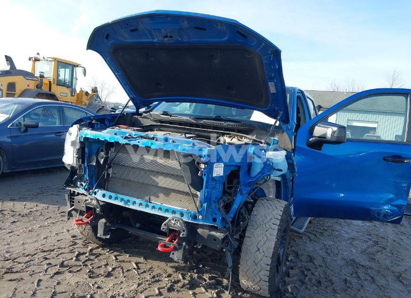 Photo 6 of 2022 Chevrolet Silverado 1500 4WD SHORT BED LT TRAIL BOSS (VIN 3GCUDFED4NG597676)