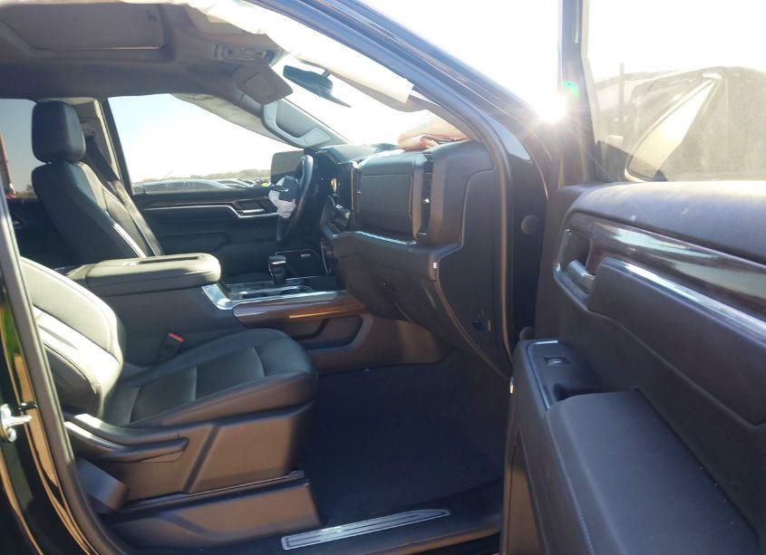 Photo 5 of 2022 Chevrolet Silverado 1500 4WD SHORT BED LT TRAIL BOSS (VIN 3GCUDFED5NG620365)