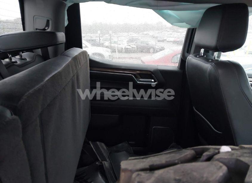Photo 8 of 2022 Chevrolet Silverado 1500 4WD SHORT BED LT TRAIL BOSS (VIN 3GCUDFED5NG643399)