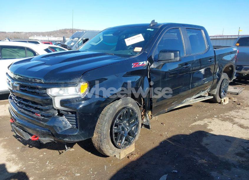Photo 2 of 2022 Chevrolet Silverado 1500 4WD SHORT BED LT TRAIL BOSS (VIN 3GCUDFED6NG682616)