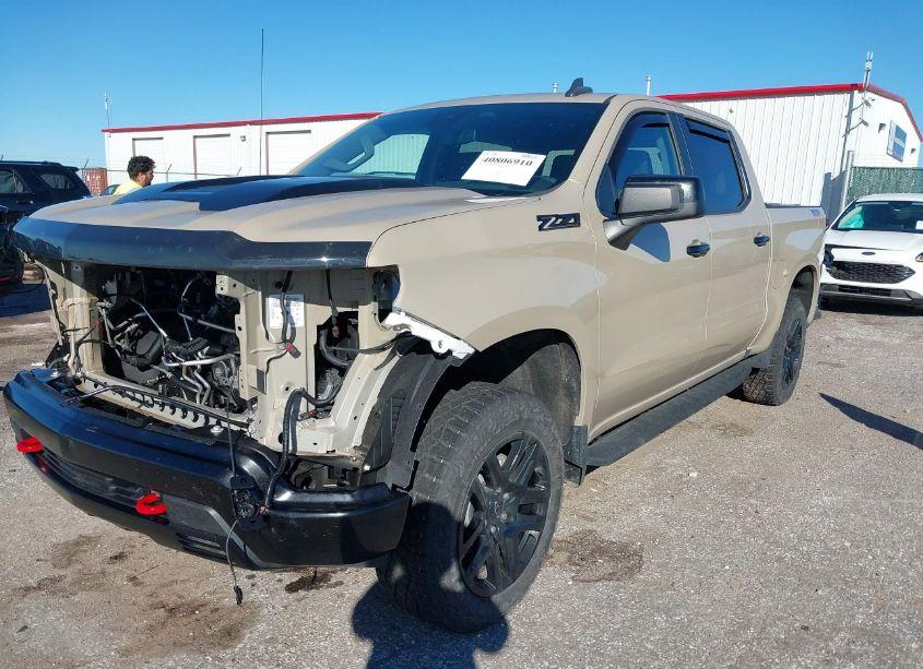 Photo 2 of 2023 Chevrolet Silverado 1500 4WD SHORT BED LT TRAIL BOSS (VIN 3GCUDFED6PG137633)