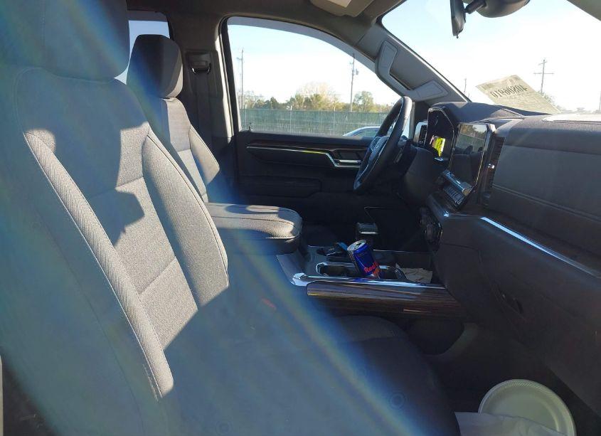 Photo 5 of 2023 Chevrolet Silverado 1500 4WD SHORT BED LT TRAIL BOSS (VIN 3GCUDFED6PG137633)