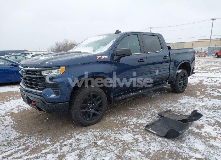 Photo 2 of 2022 Chevrolet Silverado 1500 4WD SHORT BED LT TRAIL BOSS (VIN 3GCUDFED9NG690371)