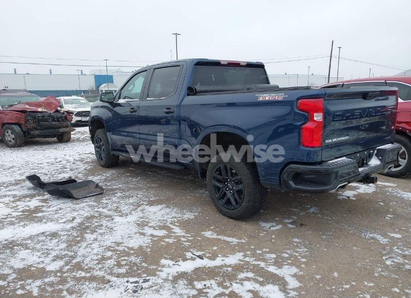 Photo 3 of 2022 Chevrolet Silverado 1500 4WD SHORT BED LT TRAIL BOSS (VIN 3GCUDFED9NG690371)