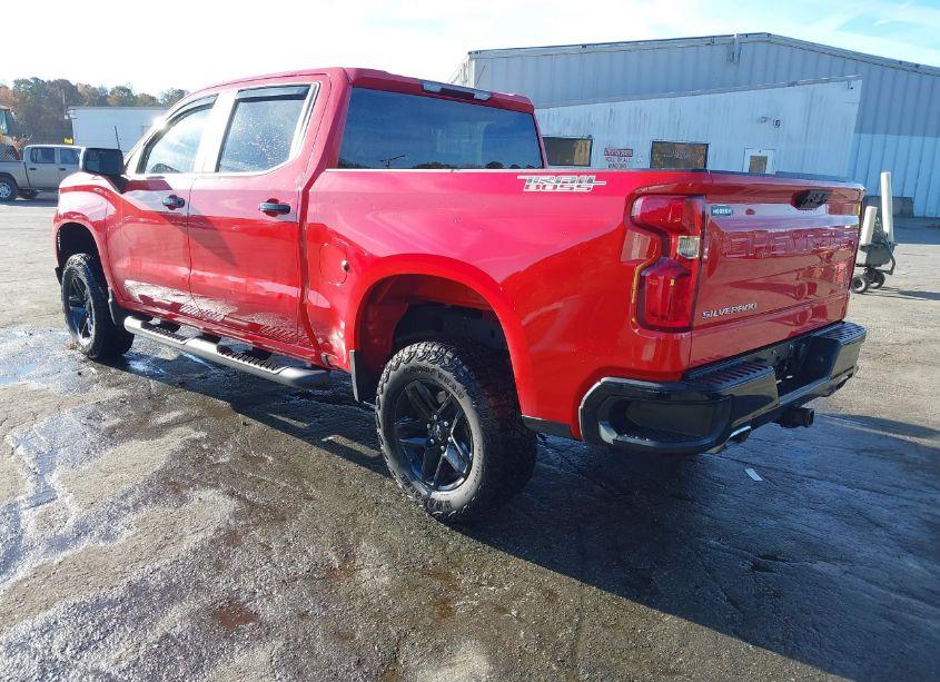 Photo 3 of 2023 Chevrolet Silverado 1500 4WD SHORT BED LT TRAIL BOSS (VIN 3GCUDFED9PG260309)