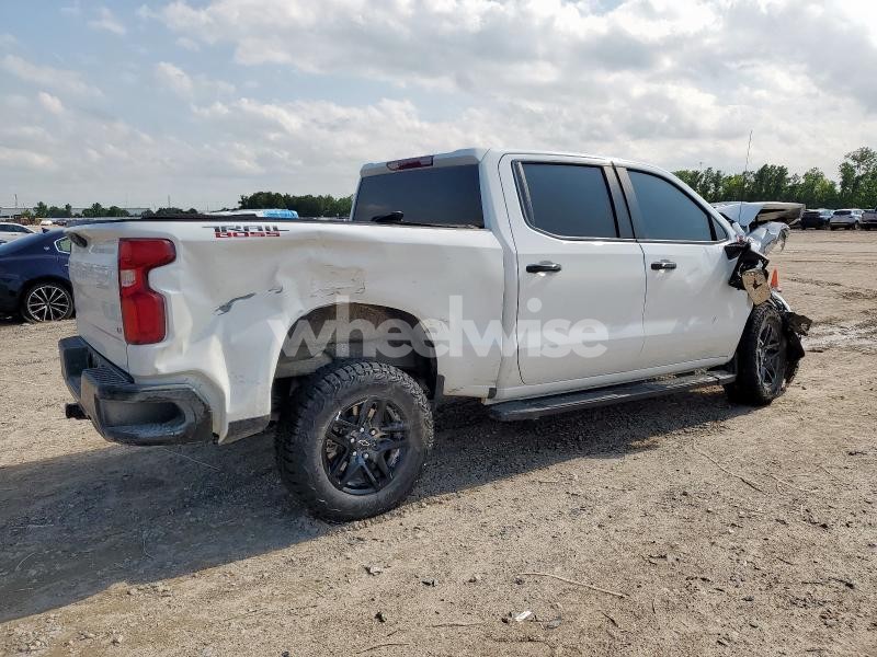 Photo 3 of 2024 CHEVROLET SILVERADO K1500 LT TRAIL BOSS (VIN 3GCUDFEDXRG283469)
