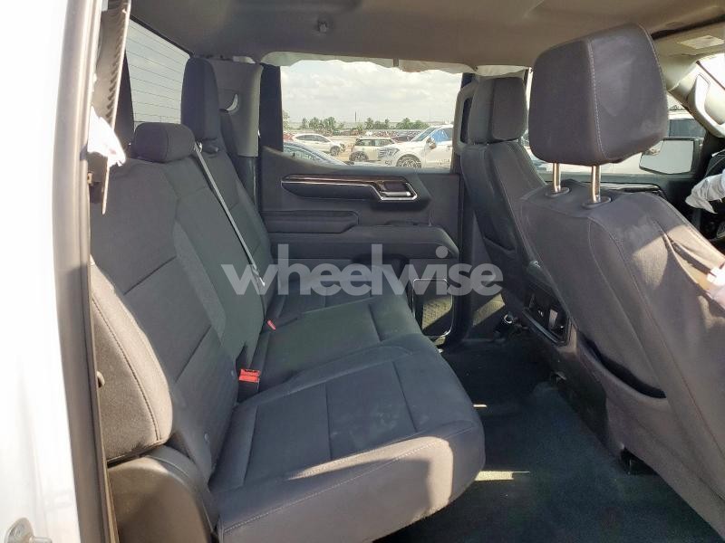 Photo 4 of 2024 CHEVROLET SILVERADO K1500 LT TRAIL BOSS (VIN 3GCUDFEDXRG283469)