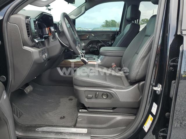 Photo 12 of 2024 CHEVROLET SILVERADO K1500 LT TRAIL BOSS (VIN 3GCUDFEL3RG155887)