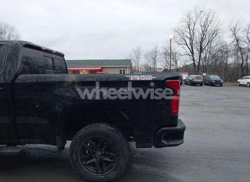 Photo 12 of 2024 Chevrolet Silverado 1500 4WD STANDARD BED LT TRAIL BOSS (VIN 3GCUDFEL5RG103743)