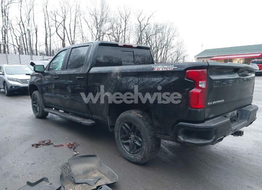 Photo 3 of 2024 Chevrolet Silverado 1500 4WD STANDARD BED LT TRAIL BOSS (VIN 3GCUDFEL5RG103743)