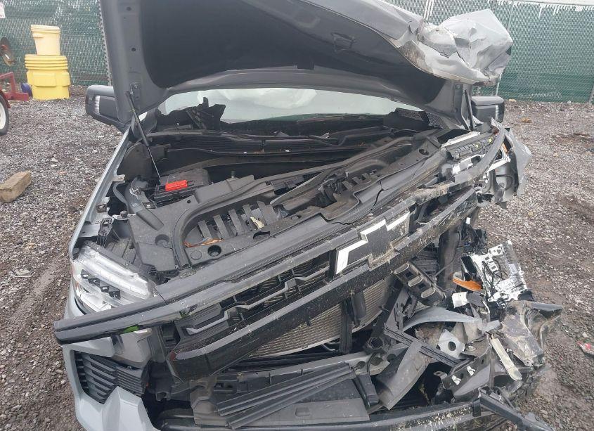 Photo 10 of 2024 Chevrolet Silverado 1500 4WD SHORT BED LT TRAIL BOSS (VIN 3GCUDFEL8RG220782)