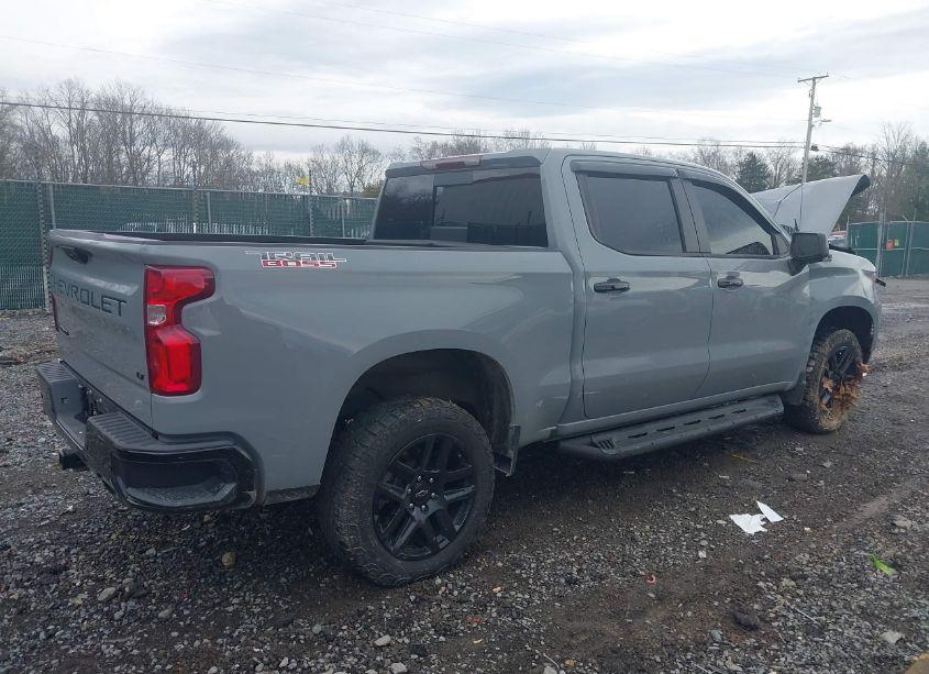 Photo 4 of 2024 Chevrolet Silverado 1500 4WD SHORT BED LT TRAIL BOSS (VIN 3GCUDFEL8RG220782)