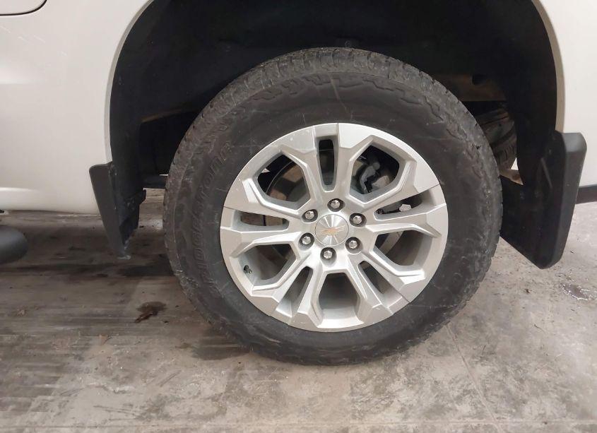 Photo 12 of 2024 Chevrolet Silverado 1500 4WD SHORT BED LTZ (VIN 3GCUDGED8RG406689)