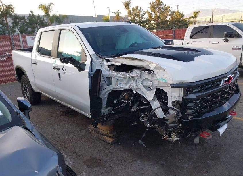 2024 Chevrolet Silverado 1500 (VIN 3GCUDHE89RG464562) main photo