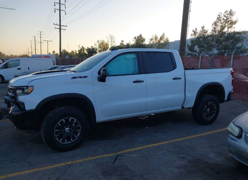 Photo 13 of 2024 Chevrolet Silverado 1500 (VIN 3GCUDHE89RG464562)