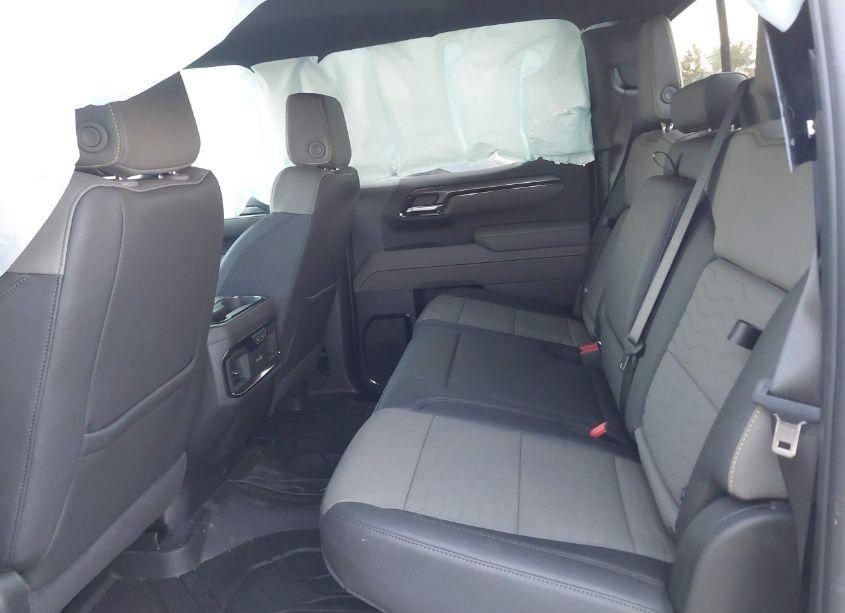 Photo 8 of 2024 Chevrolet Silverado 1500 (VIN 3GCUDHE89RG464562)