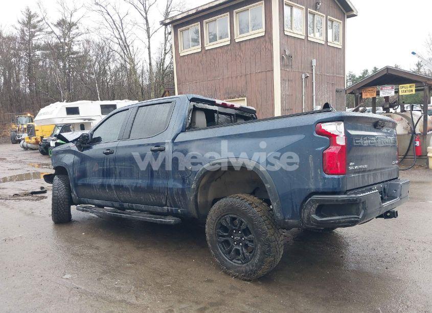 Photo 3 of 2023 Chevrolet Silverado 1500 4WD SHORT BED ZR2 (VIN 3GCUDHEL1PG256094)