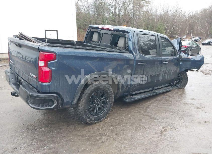 Photo 4 of 2023 Chevrolet Silverado 1500 4WD SHORT BED ZR2 (VIN 3GCUDHEL1PG256094)