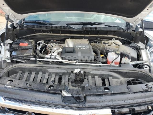 Photo 11 of 2024 CHEVROLET SILVERADO K1500 LT (VIN 3GCUDHEL1PG350315)