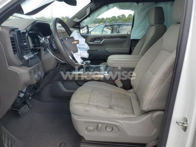 Photo 9 of 2024 CHEVROLET SILVERADO K1500 LT (VIN 3GCUDHEL1PG350315)