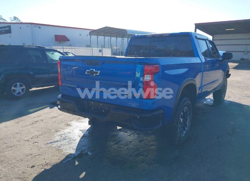Photo 4 of 2022 Chevrolet Silverado 1500 4WD SHORT BED ZR2 (VIN 3GCUDHEL3NG519943)