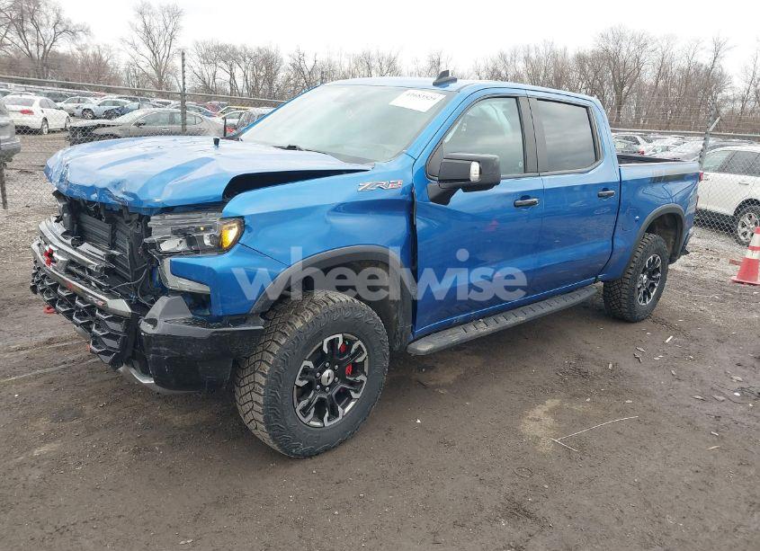 Photo 2 of 2022 Chevrolet Silverado 1500 4WD SHORT BED ZR2 (VIN 3GCUDHEL4NG587989)