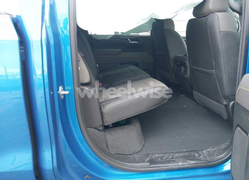 Photo 8 of 2022 Chevrolet Silverado 1500 4WD SHORT BED ZR2 (VIN 3GCUDHEL4NG587989)