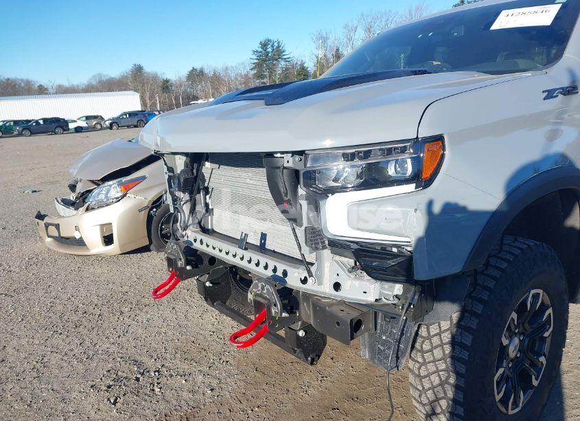 Photo 6 of 2024 Chevrolet Silverado 1500 4WD SHORT BED ZR2 (VIN 3GCUDHEL4RG348254)