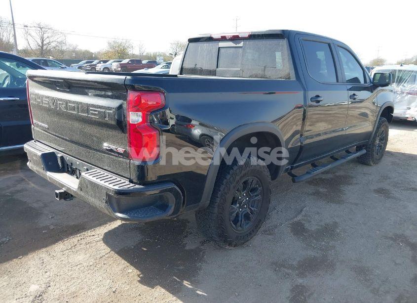 Photo 4 of 2023 Chevrolet Silverado 1500 4WD SHORT BED ZR2 (VIN 3GCUDHEL6PG256088)