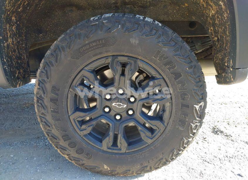 Photo 12 of 2023 Chevrolet Silverado 1500 4WD SHORT BED ZR2 (VIN 3GCUDHEL7PG211659)