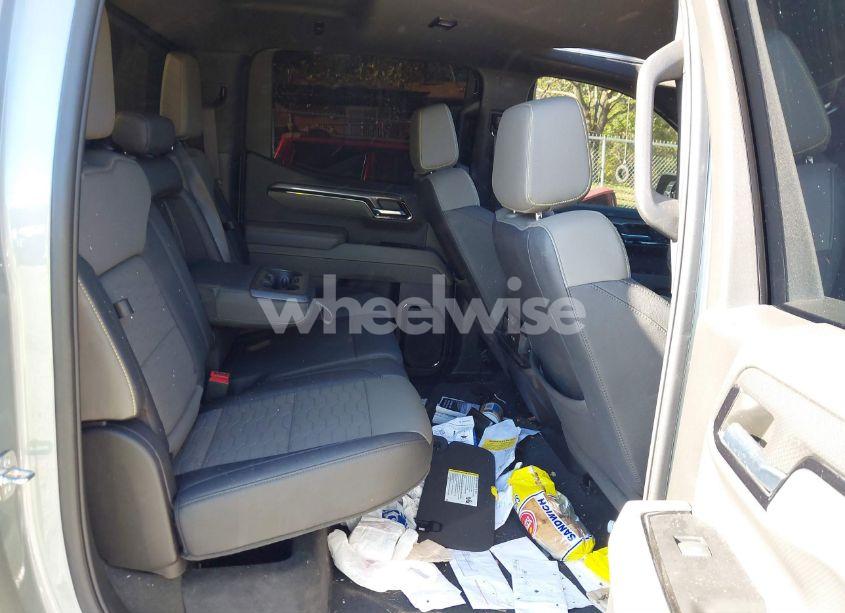 Photo 8 of 2023 Chevrolet Silverado 1500 4WD SHORT BED ZR2 (VIN 3GCUDHEL7PG211659)