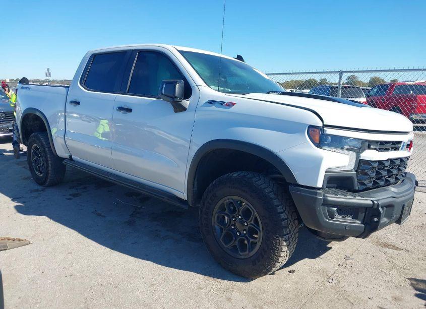 2024 Chevrolet Silverado 1500 4WD SHORT BED ZR2 (VIN 3GCUDHEL7RG278510) main photo