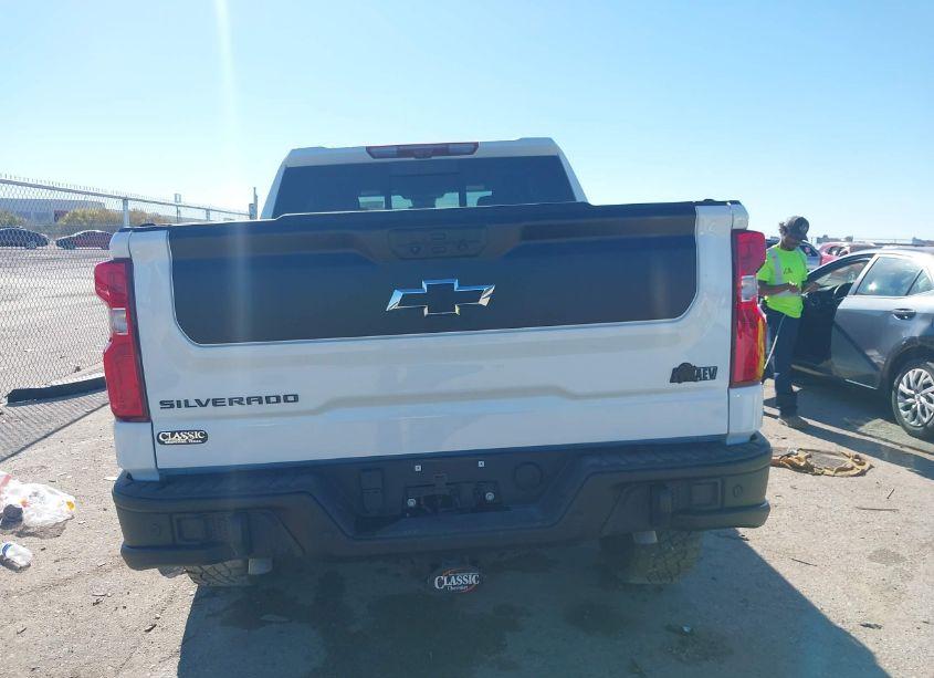 Photo 16 of 2024 Chevrolet Silverado 1500 4WD SHORT BED ZR2 (VIN 3GCUDHEL7RG278510)