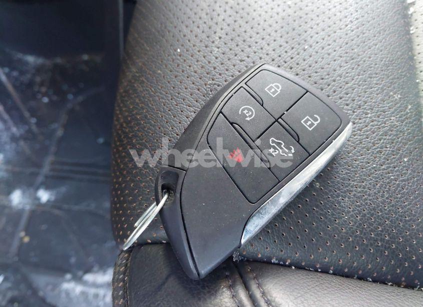 Photo 11 of 2024 Chevrolet Silverado 1500 (VIN 3GCUDJE85RG362036)