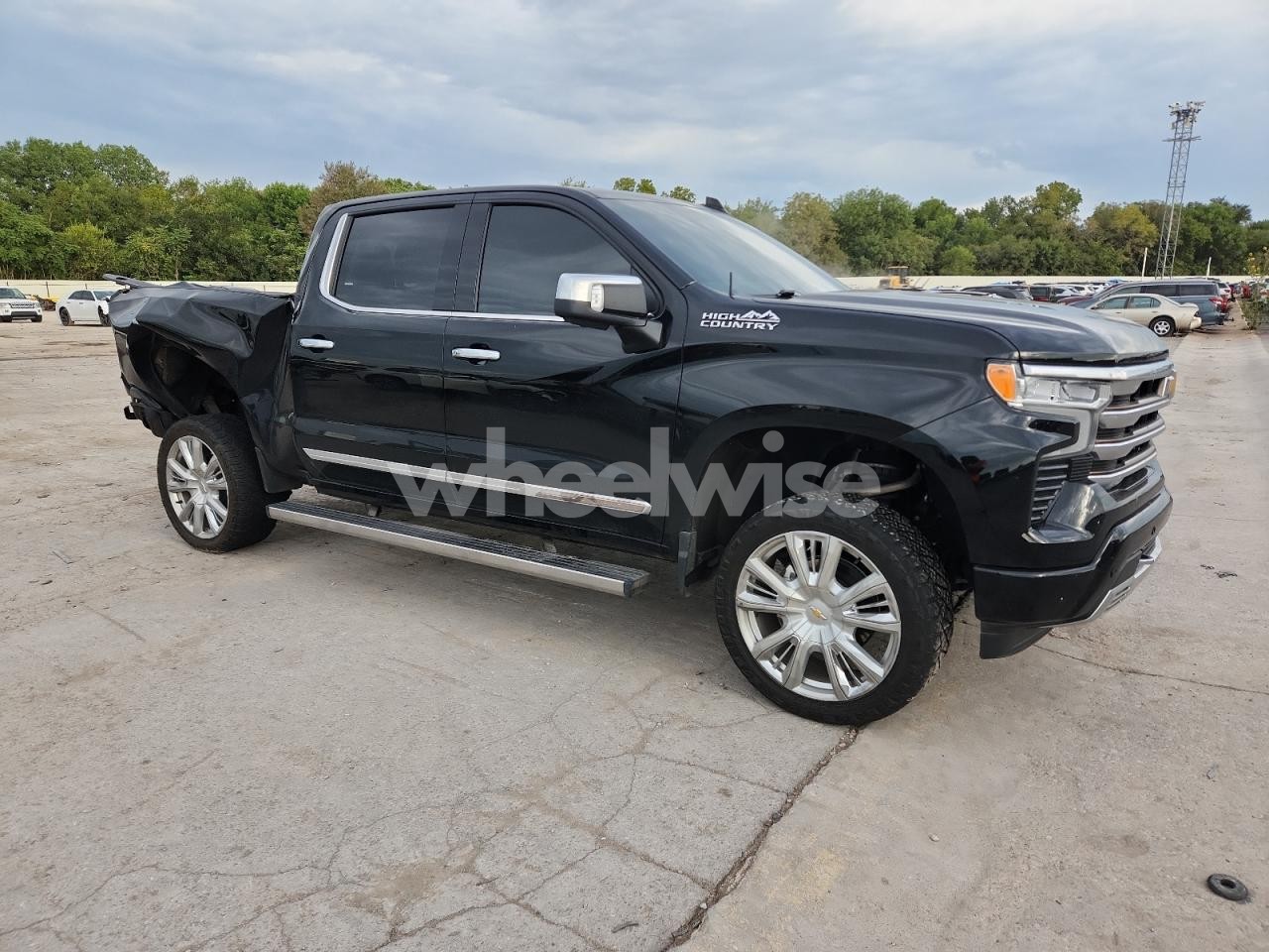 Photo 4 of 2022 CHEVROLET SILVERADO K1500 HIGH COUNTRY (VIN 3GCUDJEL2NG577887)