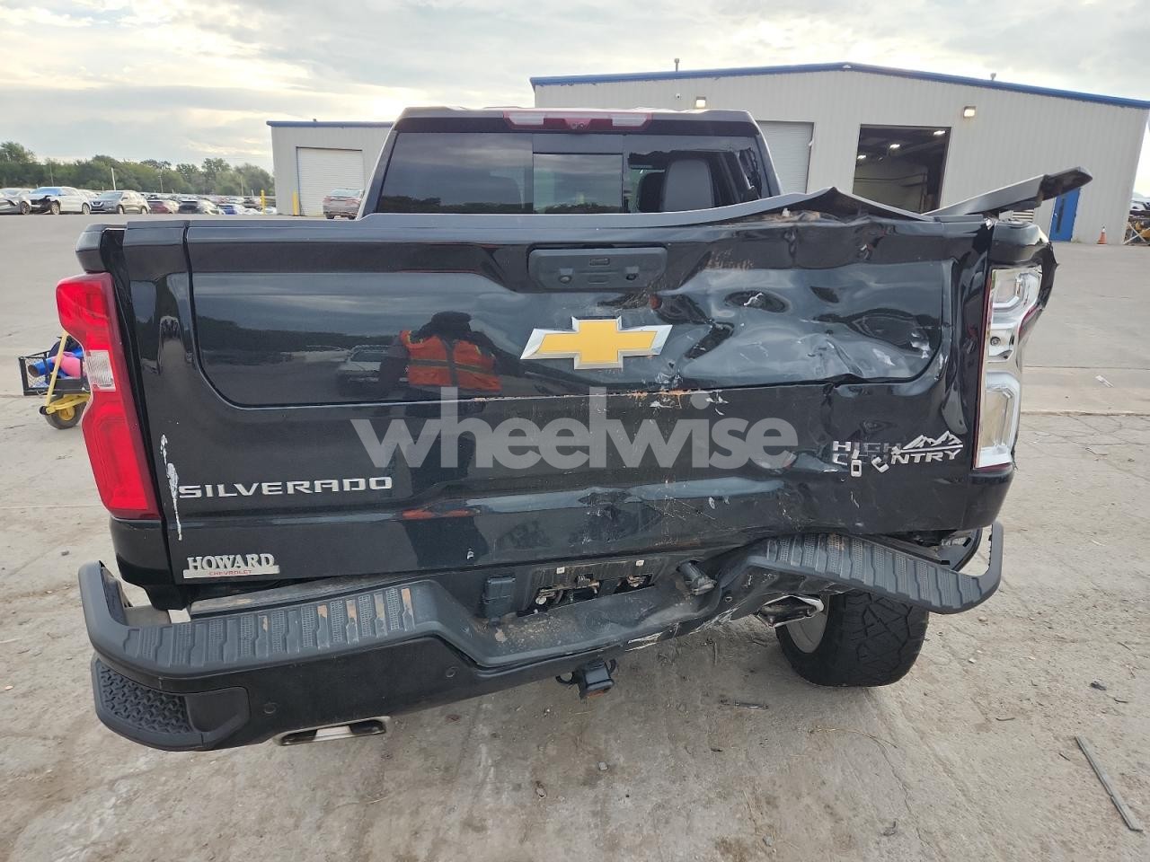 Photo 6 of 2022 CHEVROLET SILVERADO K1500 HIGH COUNTRY (VIN 3GCUDJEL2NG577887)