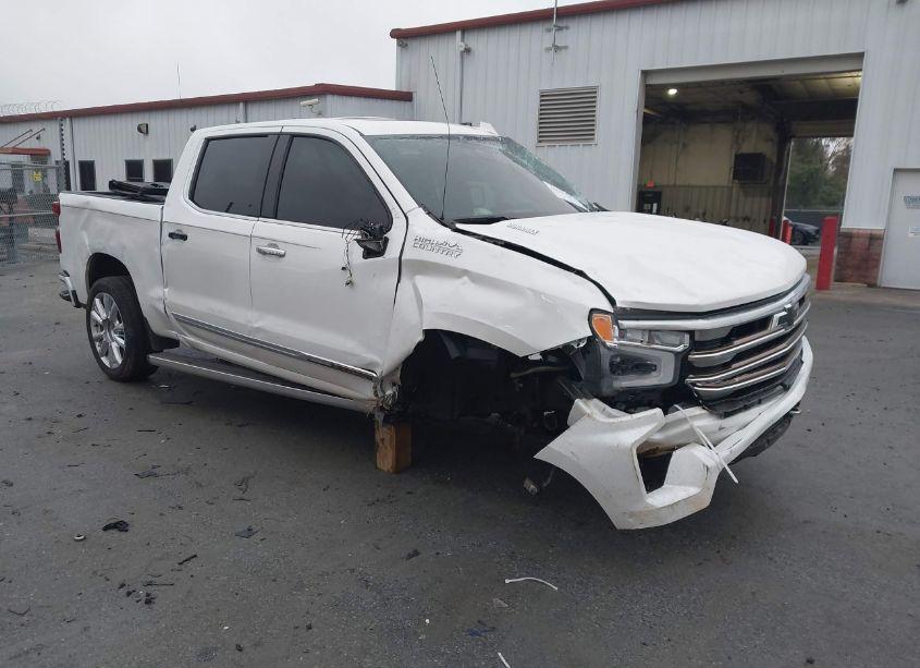 2022 Chevrolet Silverado 1500 4WD SHORT BED HIGH COUNTRY (VIN 3GCUDJET3NG670594) main photo