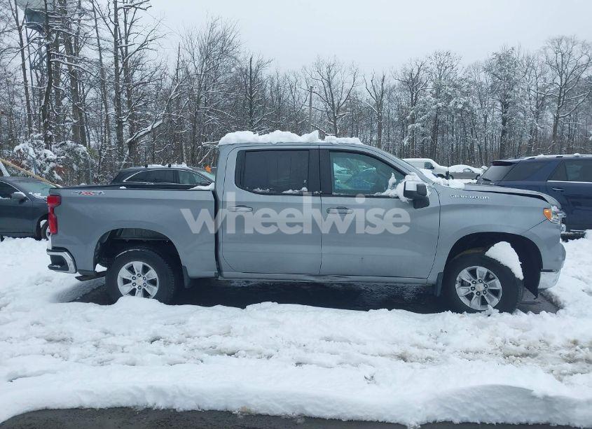 Photo 12 of 2025 Chevrolet Silverado 1500 2WD STANDARD BED LT (VIN 3GCUKDED2SG147675)