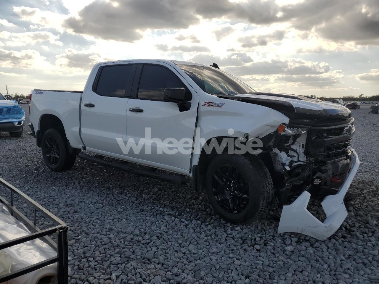 Photo 4 of 2025 CHEVROLET SILVERADO K1500 LT TRAIL BOSS (VIN 3GCUKFED0SG308830)