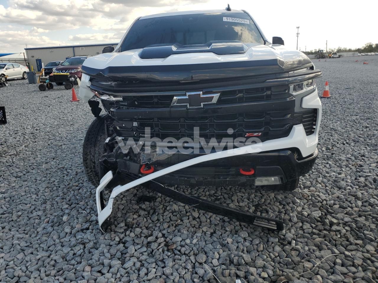 Photo 5 of 2025 CHEVROLET SILVERADO K1500 LT TRAIL BOSS (VIN 3GCUKFED0SG308830)