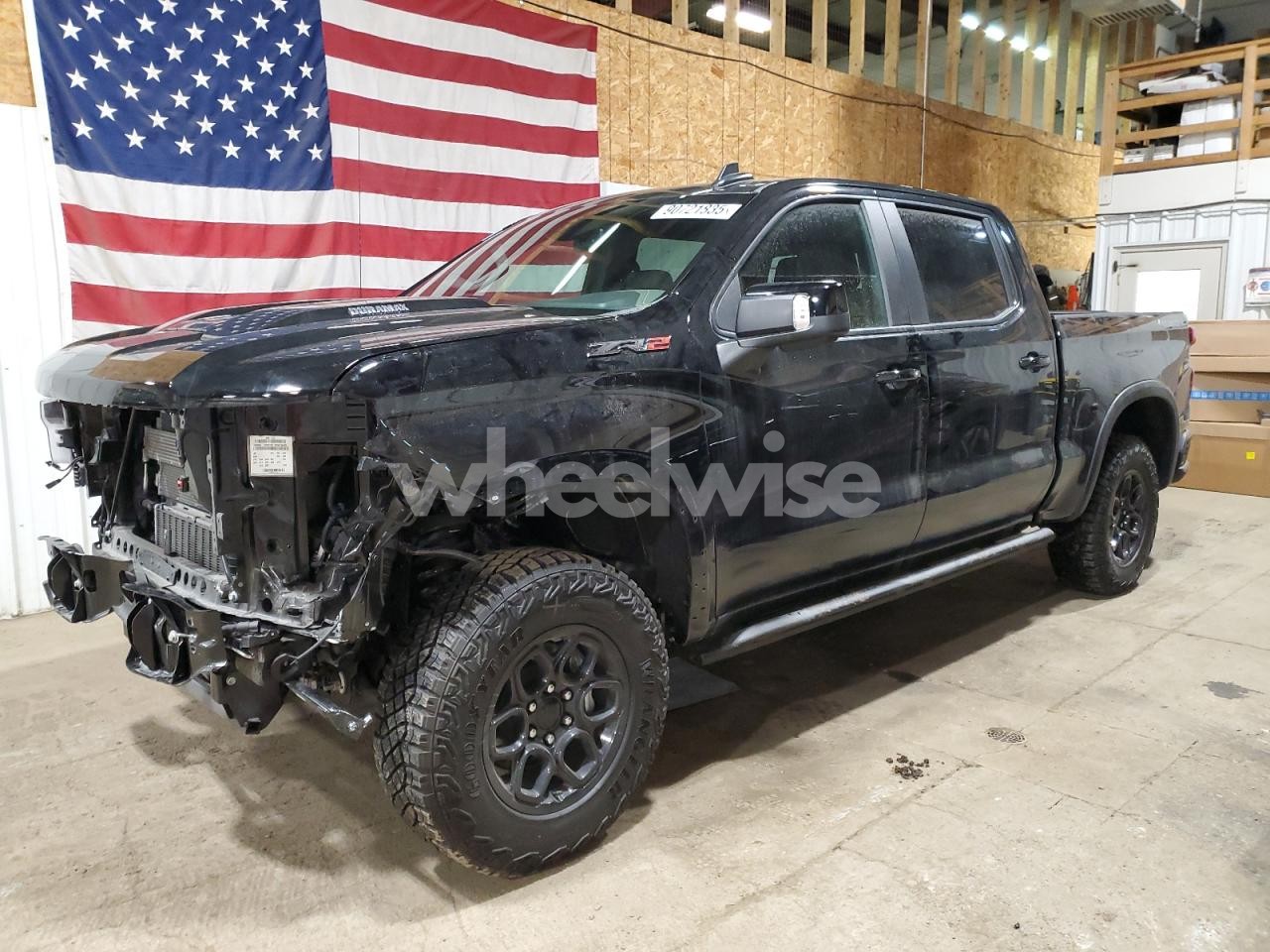 2025 CHEVROLET SILVERADO K1500 ZR2 (VIN 3GCUKHE83SG131804) main photo