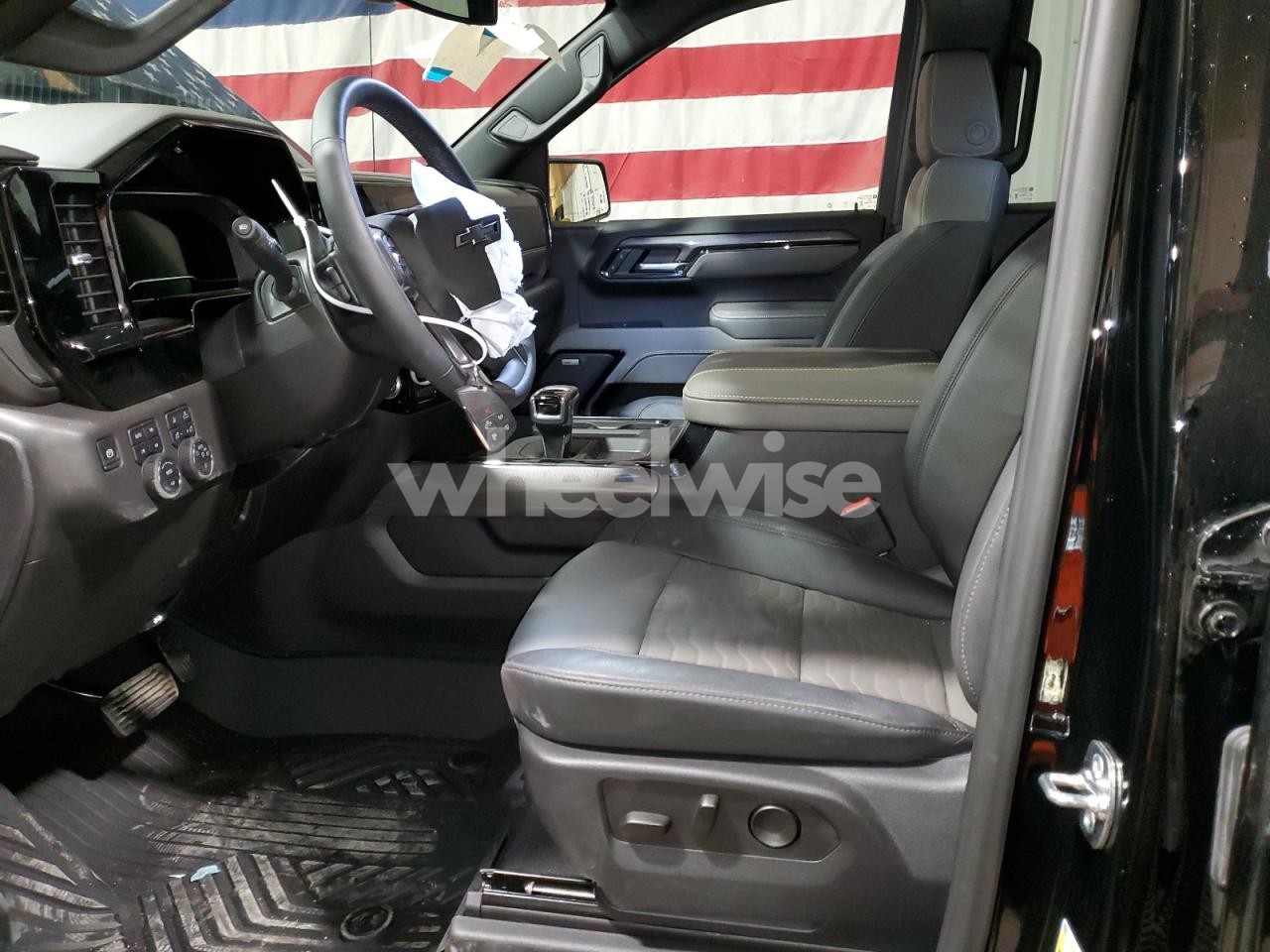 Photo 7 of 2025 CHEVROLET SILVERADO K1500 ZR2 (VIN 3GCUKHE83SG131804)