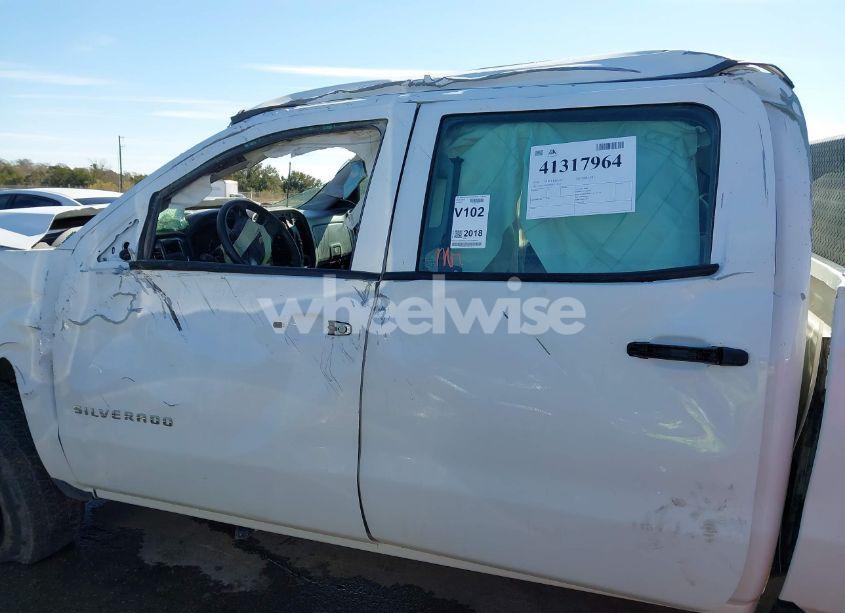 Photo 14 of 2018 Chevrolet Silverado 1500 WT (VIN 3GCUKNEC0JG152577)