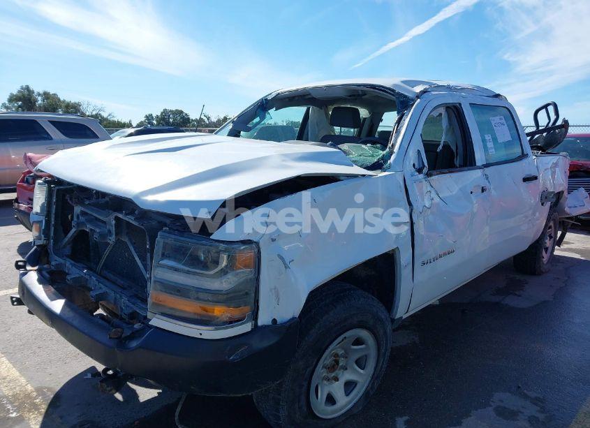 Photo 17 of 2018 Chevrolet Silverado 1500 WT (VIN 3GCUKNEC0JG152577)