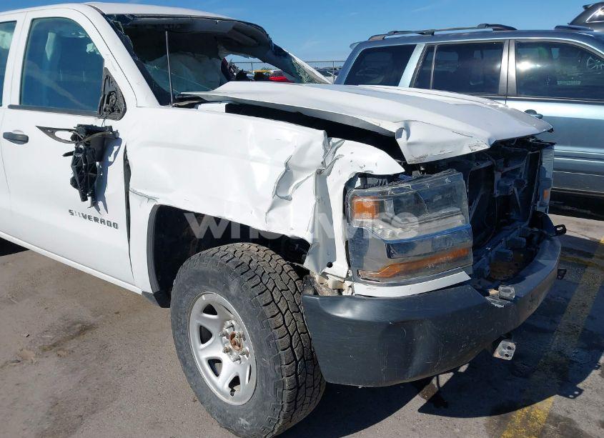 Photo 20 of 2018 Chevrolet Silverado 1500 WT (VIN 3GCUKNEC0JG152577)