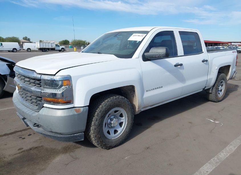 Photo 2 of 2017 Chevrolet Silverado 1500 WT (VIN 3GCUKNEC1HG478432)