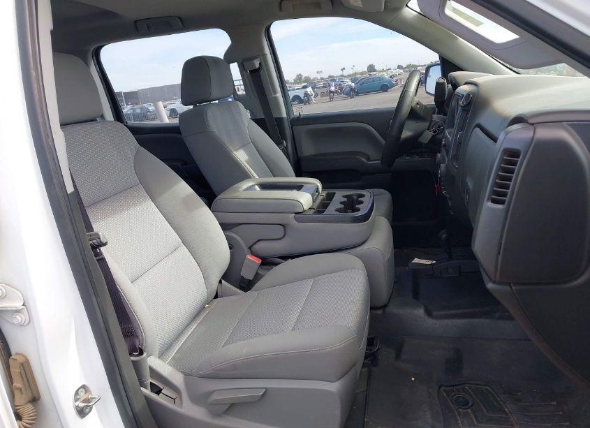 Photo 5 of 2017 Chevrolet Silverado 1500 WT (VIN 3GCUKNEC1HG478432)