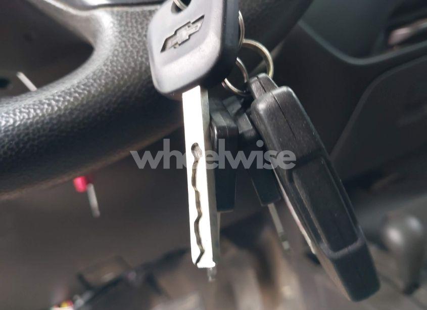 Photo 11 of 2018 Chevrolet Silverado 1500 WT (VIN 3GCUKNEC2JG639635)